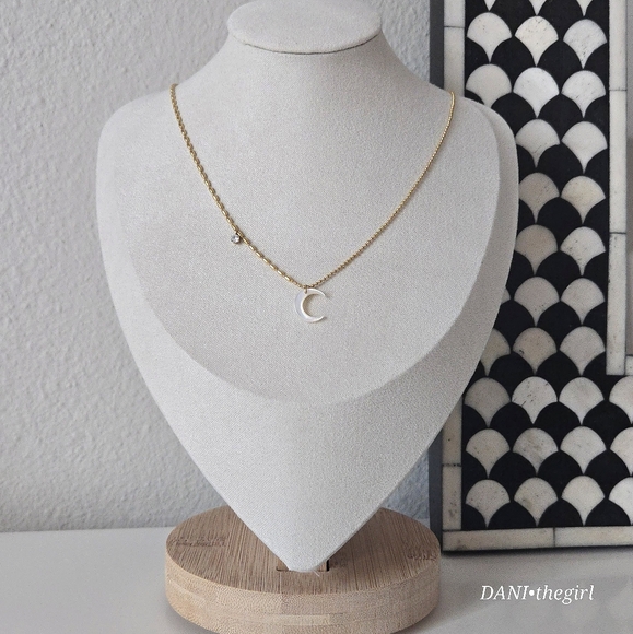 NEW Natural Shell Moon On Dainty Gold Bead Chain Necklace - Picture 9 of 10